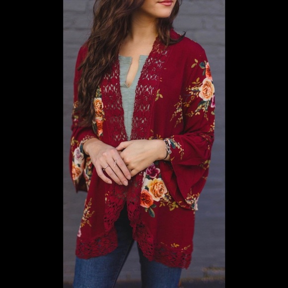 💐FLORAL KIMONO! 🌺 Hard to find!🤗 - Picture 6 of 7